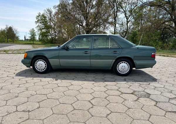 Mercedes-Benz Klasa E cena 26500 przebieg: 224000, rok produkcji 1994 z Lubin małe 191